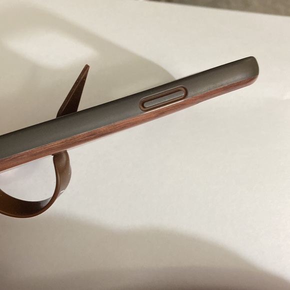 Loopy Case -iPhone 11 Pro Max - Picture 5 of 10